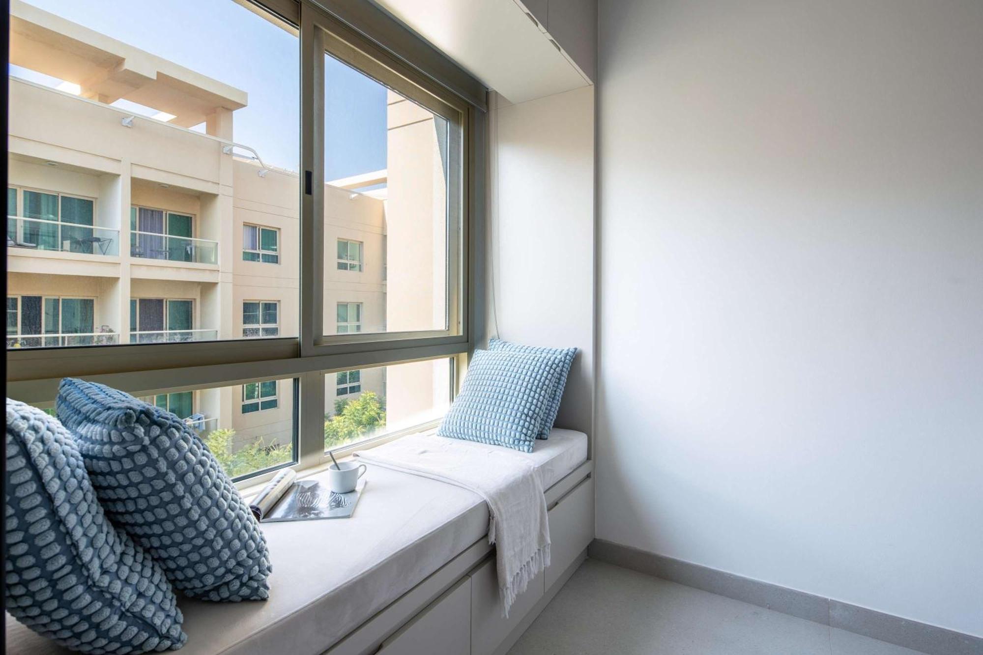 Frank Porter - Al Samar 1 Apartment Dubai